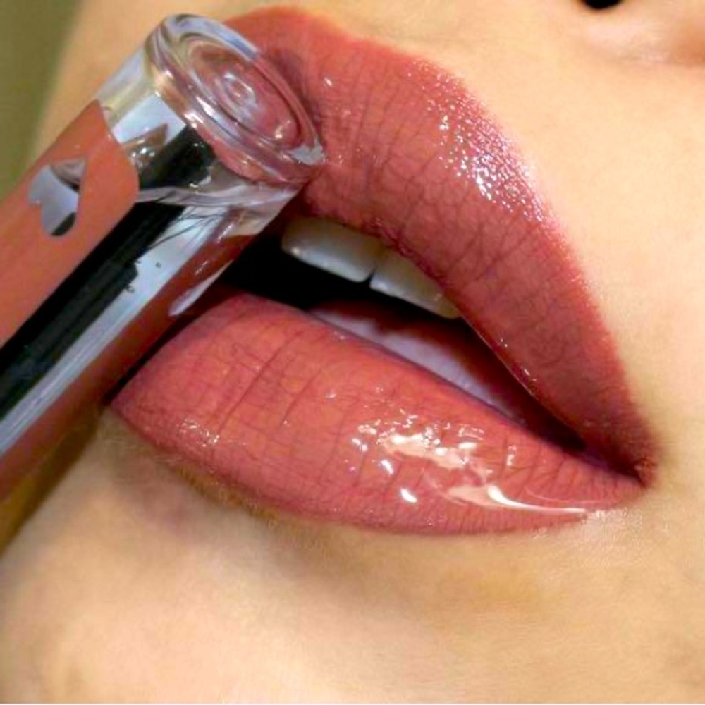 🔆NYX *MAKE IT WORK* Shine Loud Lip Gloss🔆